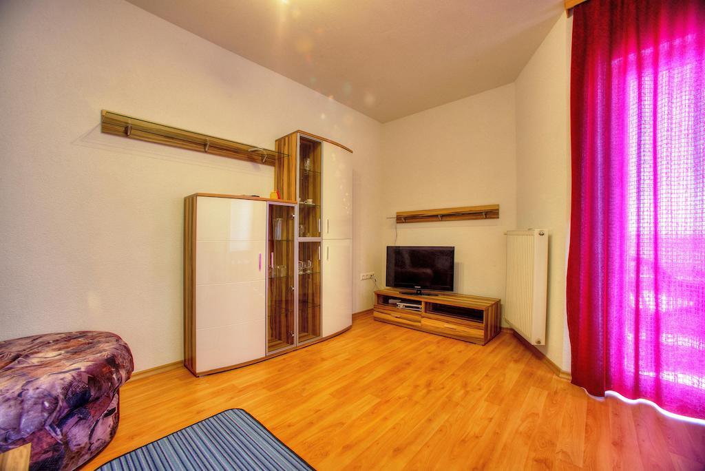 Apartments Peran Šibenik Rum bild